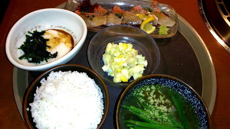 まかないの刺身定食