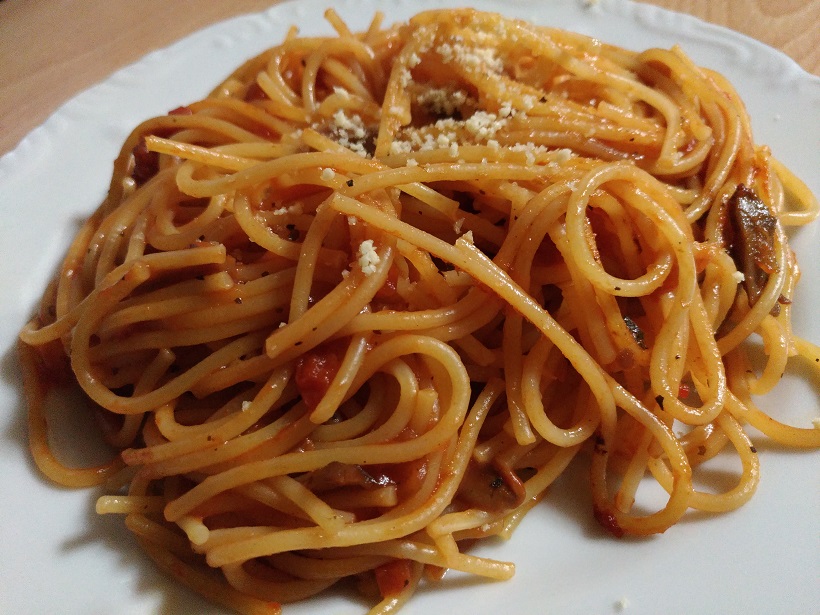 レトルトナポリタン